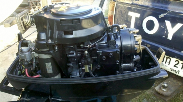 Suzuki DT30 2สูบ1คาร์บู สตาร์ทไฟฟ้า สภาพเกือบใหม่ ขาย 50000 บาท