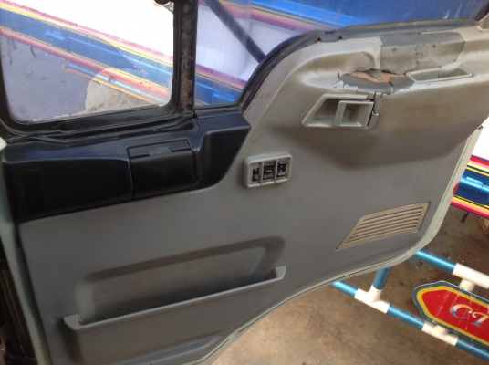 ขายด่วน10ล้อดั้มสวยๆ