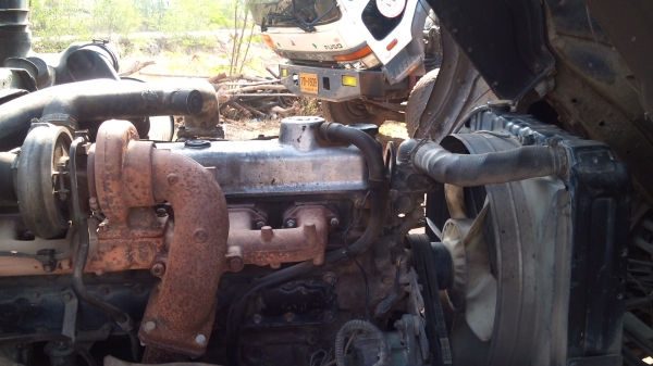 ///ขายด่วน หัวลาก FUSO fn527 หางพื้นเรียบสามเพลาสามมิตรแท้ๆ