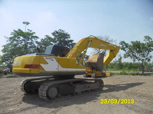ขายแม๊กโครKOBELCO SK  200-3 มาคทีรถสวยพร้อมใช้เอกสารเล่มทะเบียนรถบ้านคับ