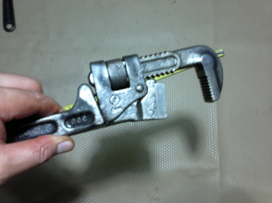 ประแจคอม้าMITSUBISHI เบอร์300