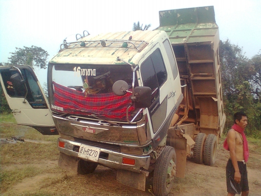 ขายหกล้อใหญ่