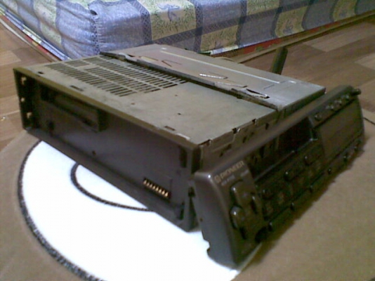 ขายวิทยุเทป ติดรถ ยีห้อ pioneer รุ่น super tuner 3 ราคา 350 บาท