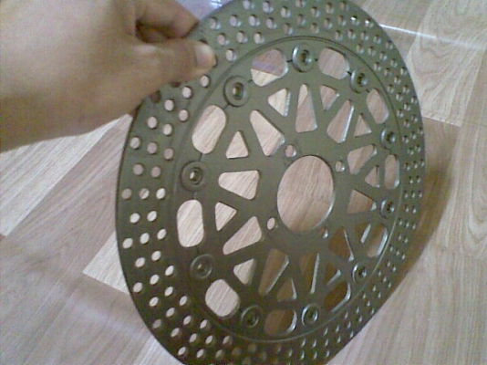 ขายจานโต 10 หมุด สภาพดี จานหนา ราคา 250 บาท พร้อมส่ง โทร 0831799040 โส