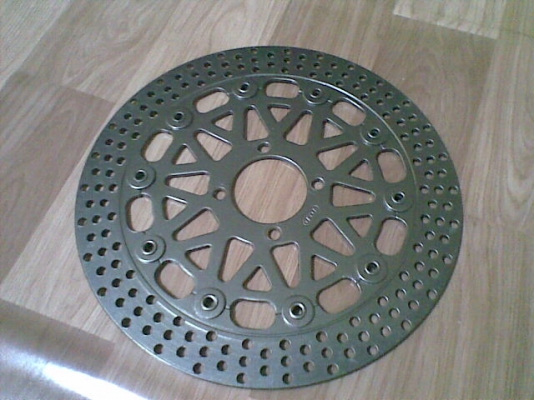 ขายจานโต 10 หมุด สภาพดี จานหนา ราคา 250 บาท พร้อมส่ง โทร 0831799040 โส