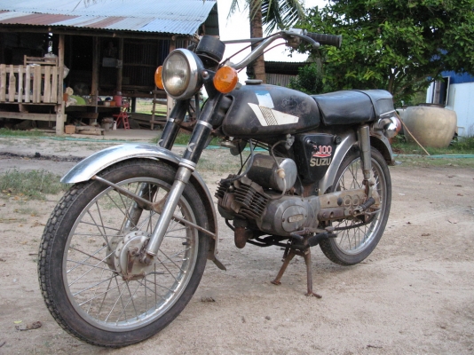 a100 กระเป๋าเหล็กเครื่องดี มีแบต นครสวรรค์