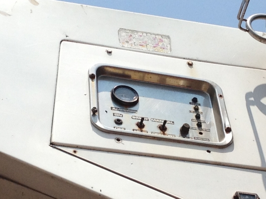 ขาย HINO 10 ล้อ (F18) ตู้เย็น เพลาเดียว ปี 91 เครื่อง 195 แรงม้า (HO7D) เบรกจิ๊ฟฟี่ พวงมาลัยเพาเวอร์ ยางพอใช้ ซัซซีสวย หัวเก๋งไม่ผุ มีแอร์ อุปกรณ์ครบ ขับดีมากกก ขาย 700,000