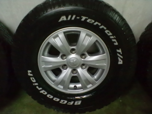 ขายล้อแม็ก Triton Plus พร้อมยาง BF All 265/75 R16