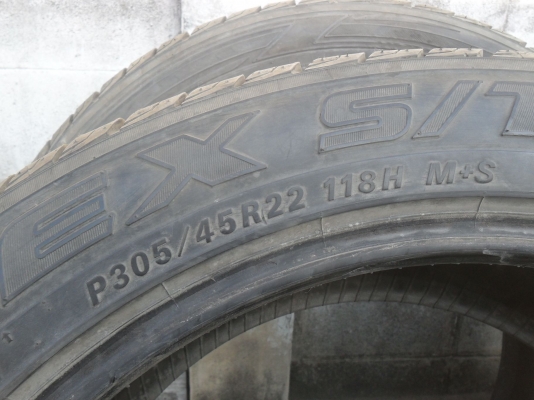 ยาง FALKEN 305/45R22 สวยๆโหด ยาง FALKEN 305/45R22 สวยๆโหด