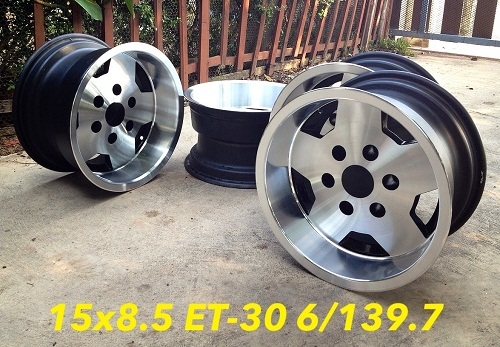 ขายล้อ Yachiyoda ขอบ 15x8.5 ออฟ-30 6 รู สภาพสวย ออฟลึก *7900 ครับ