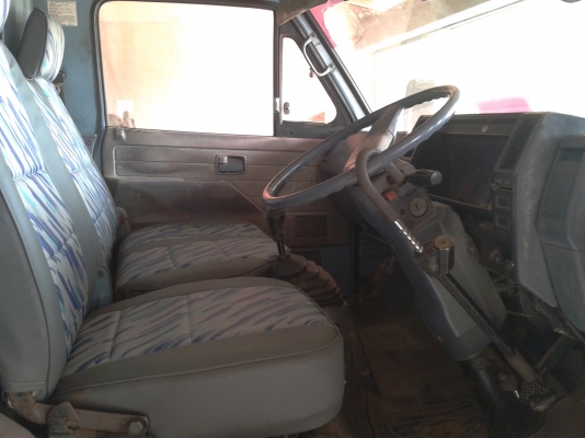 ISUZU NKR ปี38 เครื่อง88แรง ยกหัวได้ เกียร์สั้น รถห้างแท้