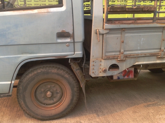 ISUZU NKR ปี38 เครื่อง88แรง ยกหัวได้ เกียร์สั้น รถห้างแท้