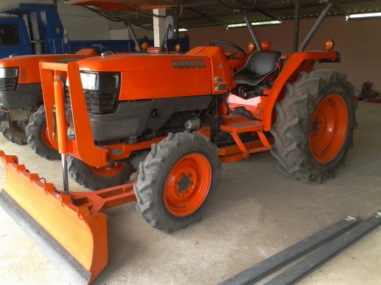 รถไถคูโบต้า45แรงม้า พร้อมใบดันดิน