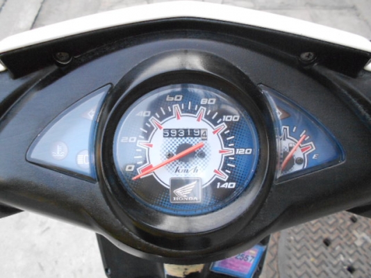 Honda-Click 110cc ราคาถูกๆครับ ชุดสีสวยๆ เข้ามาดูก่อนครับ