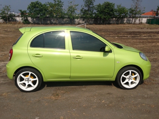 รถสวย สภาพดี พร้อมใช้งาน