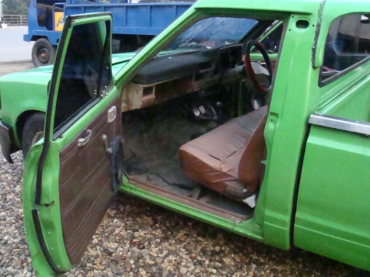 ดัทสัน 720 รุ่น4ขอ สภาพแห้งๆ สีดี ภาษีเต็ม เครื่องใช้ได้ ดัทสัน 720 รุ่น4ขอ สภาพแห้งๆ สีดี ภาษีเต็ม เครื่องใช้ได้