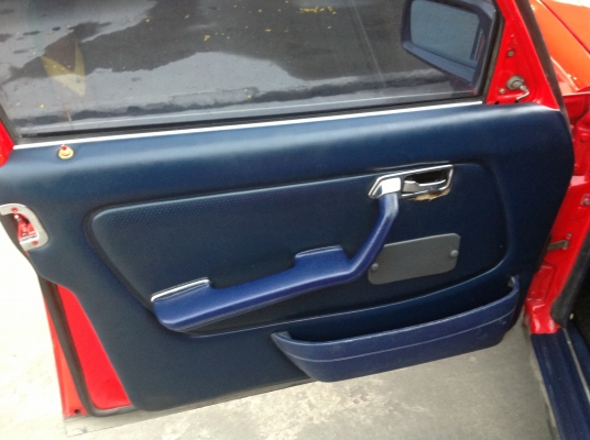 ขายbenz w123 วางjติดแก็สรถสภาพสวยพร้อมใช้ ขายbenz w123 วางjติดแก็สรถสภาพสวยพร้อมใช้