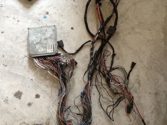 ขายกล่อง ECU RB25 NEO6 พร้อมปลั๊ก สายไฟ (084-3576081)