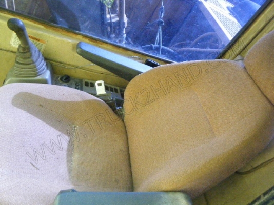 รถแบคโฮ ยี่ห้อ CAT รุ่น 311B