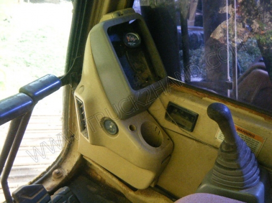 รถแบคโฮ ยี่ห้อ CAT รุ่น 311B