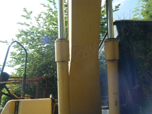 รถแบคโฮ ยี่ห้อ CAT รุ่น 311B