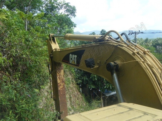 รถแบคโฮ ยี่ห้อ CAT รุ่น 311B