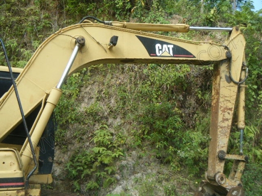 รถแบคโฮ ยี่ห้อ CAT รุ่น 311B