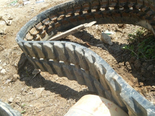 แทร็ครถแบคโฮ สำหรับรถแบคโฮ ยี่ห้อ KOMATSU PC20,PC30 (มีข้างเดียว) แทร็ครถแบคโฮ สำหรับรถแบคโฮ ยี่ห้อ KOMATSU PC20,PC30 (มีข้างเดียว)