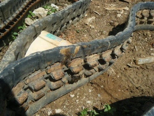 แทร็ครถแบคโฮ สำหรับรถแบคโฮ ยี่ห้อ KOMATSU PC20,PC30 (มีข้างเดียว) แทร็ครถแบคโฮ สำหรับรถแบคโฮ ยี่ห้อ KOMATSU PC20,PC30 (มีข้างเดียว)