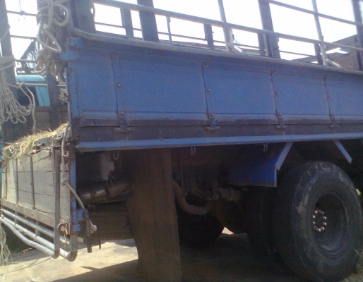 ฝากขาย 6 ล้อ ISUZU NPR 130 แรง uro2 ปี 45 เดิมๆห้างแท้