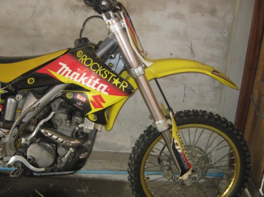 ขาย RMZ 250 ปี 05 ราคา 75000 โทร 0896291500 จ. อุบล