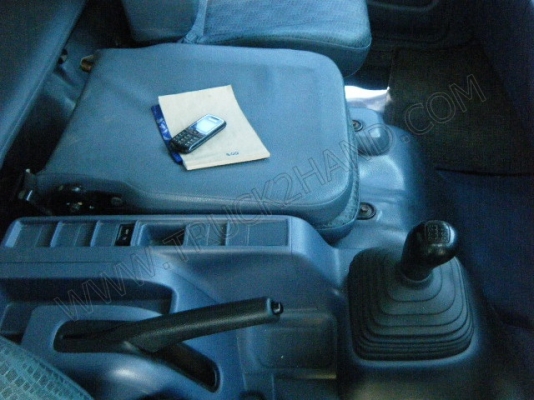 รถบรรทุก 6 ล้อดั๊มพ์ ยี่ห้อ HINO รุ่น FG8J 220 แรงม้า วิ่งได้ 60,101 กิโล รถบรรทุก 6 ล้อดั๊มพ์ ยี่ห้อ HINO รุ่น FG8J 220 แรงม้า วิ่งได้ 60,101 กิโล