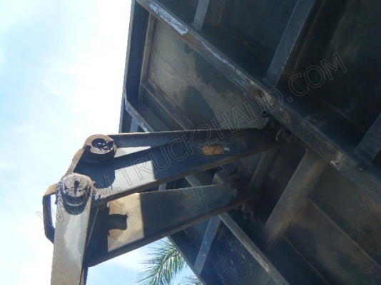 รถบรรทุก 6 ล้อดั๊มพ์ ยี่ห้อ HINO รุ่น FG8J 220 แรงม้า วิ่งได้ 60,101 กิโล รถบรรทุก 6 ล้อดั๊มพ์ ยี่ห้อ HINO รุ่น FG8J 220 แรงม้า วิ่งได้ 60,101 กิโล