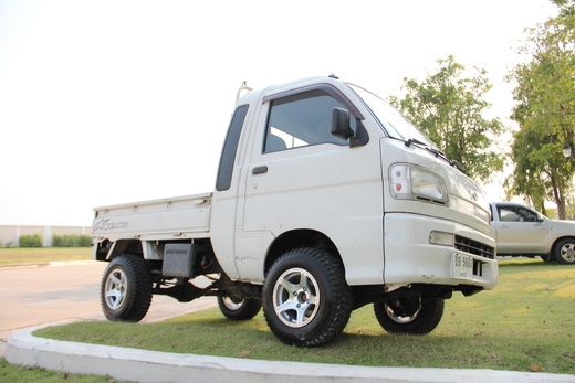 จำหน่าย รถ อะไหล่ ตกแต่ง >>>รถกระป้อ4x4 <<<<< จำหน่าย รถ อะไหล่ ตกแต่ง >>>รถกระป้อ4x4 <<<<<