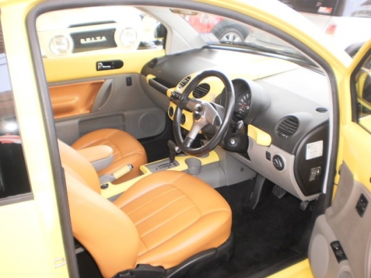 2012 VOLKSWAGEN, BEETLE 2.0