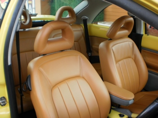 2012 VOLKSWAGEN, BEETLE 2.0