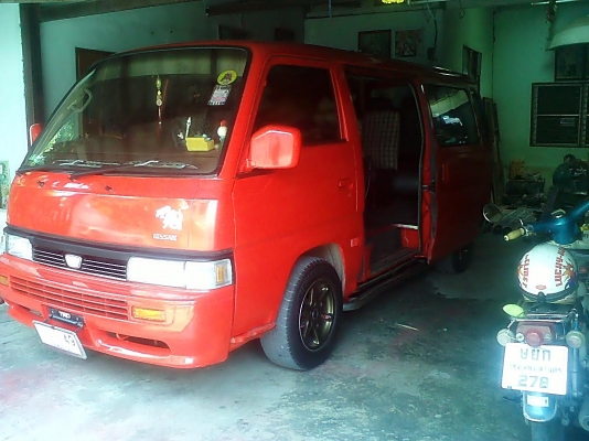 ขายรถตู้ NISSAN URVAN