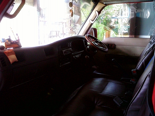 ขายรถตู้ NISSAN URVAN