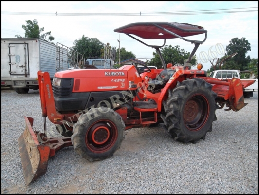 ขายด่วน KUBOTA L4508 4WD 2 เพลา 45แรง พร้อมใบมีดดันหน้า+โรตาลี่ ตราช้าง รถสวยใช้น้อย พร้อมใช้งานได้ทันที ราคาสุดคุ้ม