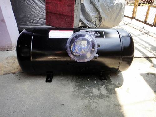 ถังแก็สมัลติวาวล์ 58 ลิตร ของ metalmate ใช้งานมาน้อย