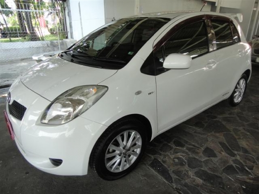 ขาย 2008 TOYOTA YARIS 1.5 E ติดLPG มือหนึ่ง สีขาว รถสวย