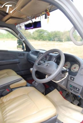 รถครอบครัว ราคาต่อรองได้ เครืองประดับครับ