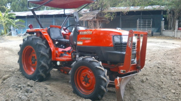 ขาย4508  DI    สวย สีเดิมๆ  พร้อมผาน 6*22 ตราช้าง ครับ