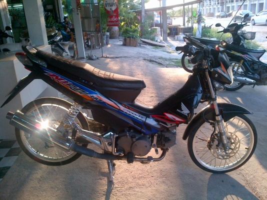 ขาย!ฮอนด้าไนท์ยูบ๊อก125cc ล้อDiD ปี48 รถเครื่องดีแน่นๆ พร้อมใช้ ทะเบียน+เอกสารโอน ภาษี52 088-2197709