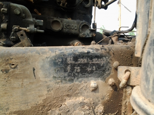 ขายคัชชี+หัวเก๋ง+เครื่องยนต์EC100  ของรถฮีโน่ KL300