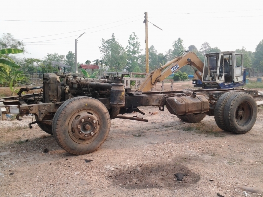 ขายคัชชี+หัวเก๋ง+เครื่องยนต์EC100  ของรถฮีโน่ KL300