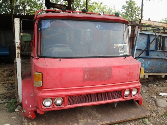 ขายคัชชี+หัวเก๋ง+เครื่องยนต์EC100  ของรถฮีโน่ KL300