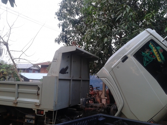 ขาย 6 ล้อดั้ม HINO KM777 เครื่อง117 แรง WO4D รถห้างแท้ รถสวย จัด สวยมากๆ พร้อมใช้งานสุดๆ......