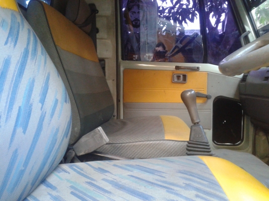 ขาย 6 ล้อดั้ม HINO KM777 เครื่อง117 แรง WO4D รถห้างแท้ รถสวย จัด สวยมากๆ พร้อมใช้งานสุดๆ......