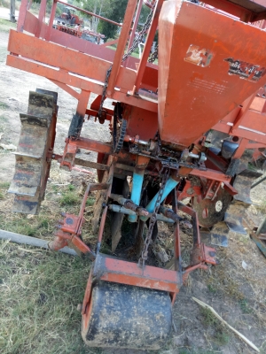 หางปลูกกลกิจร่องคู่